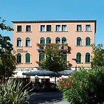Szálloda Cristallo Lido di Venezia