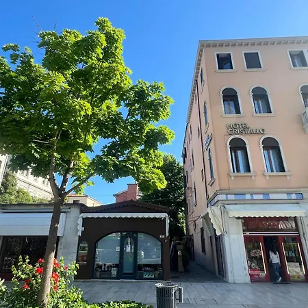 Hotel Cristallo 2*