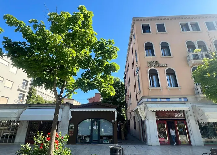 Hotel Cristallo 2*
