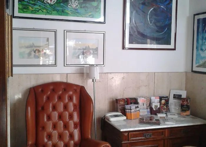 Cristallo Hotel 2*