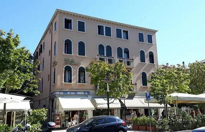 Hotel Cristallo 2*
