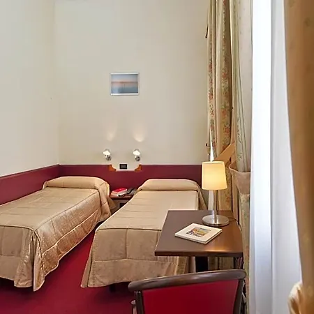 Szálloda Cristallo 2*