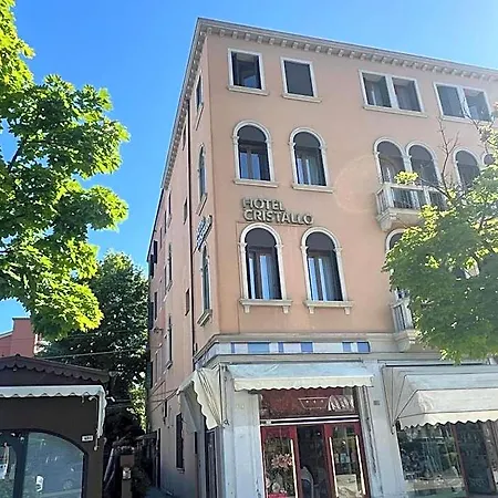 克里斯塔罗酒店